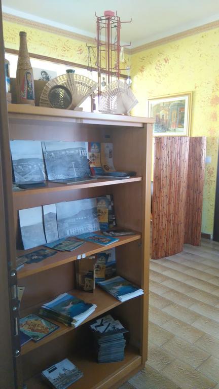 B&B Fantar House Carbonia Kültér fotó