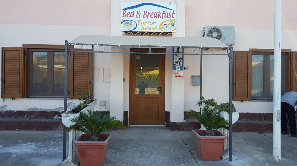 B&B Fantar House Carbonia Kültér fotó